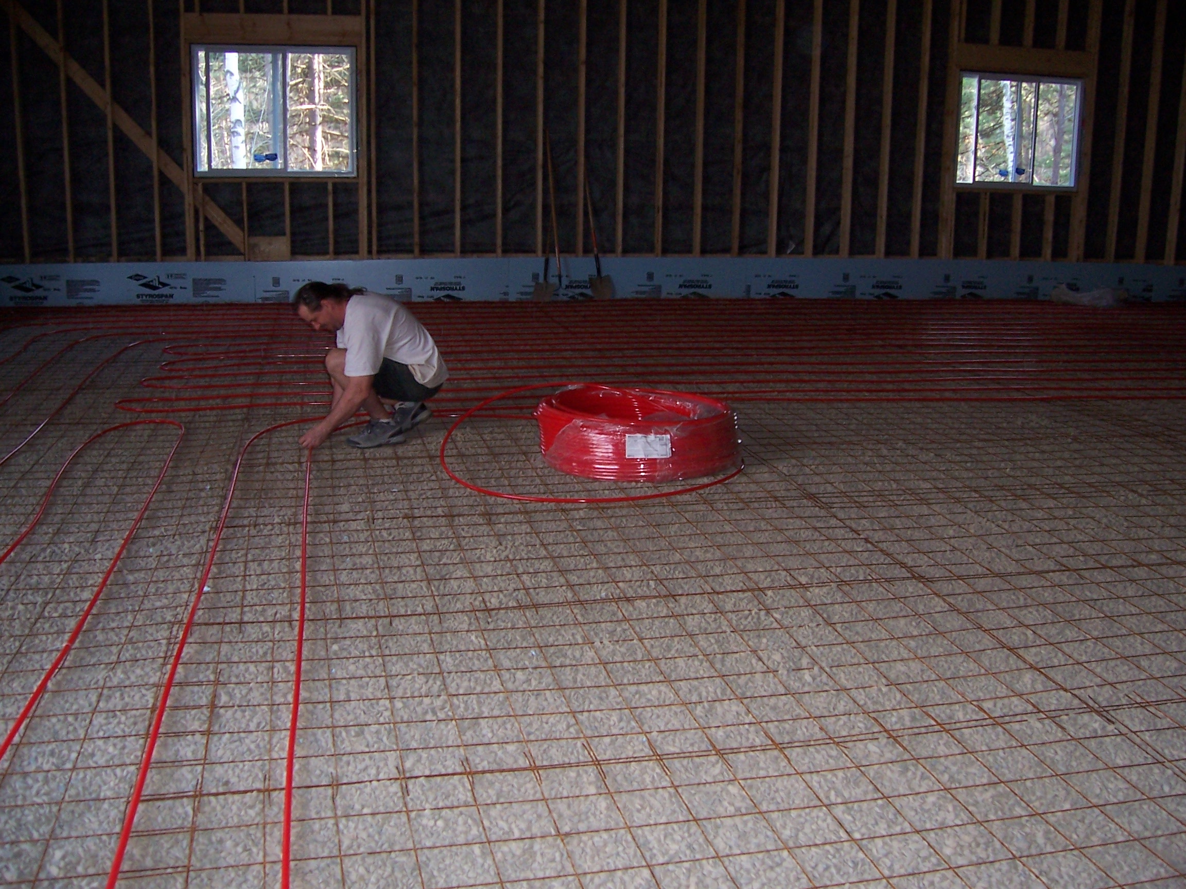 radiant floor heating installation pex loops