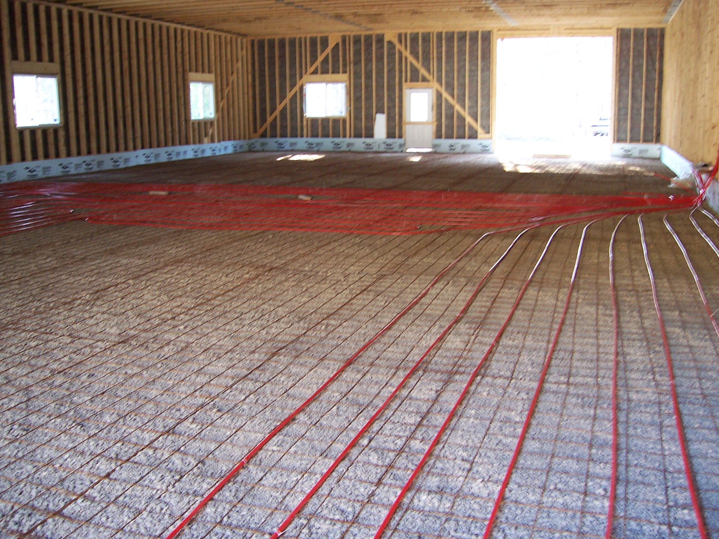 radiant floor heating installation Pex loops